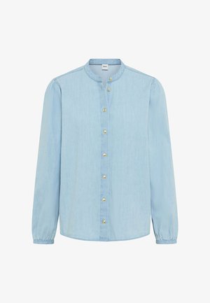 Hellblaue Langarmbluse mit goldenen Knöpfen und rundem Kragen, die leichte Raffungen an Schultern und Manschetten aufweist.