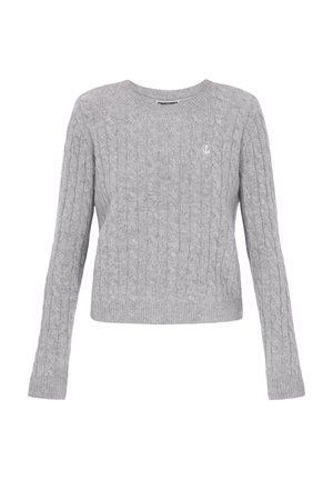 Šedý pletený svetr s dlouhými rukávy, kulatým výstřihem a žebrovanými manžetami. Disponuje malým vyšitým detailem kotvy na hrudi.