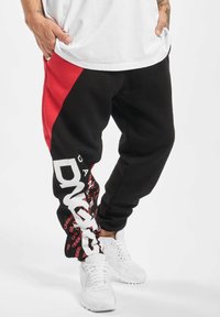 Dangerous DNGRS Treniņtērpa apakšdaļas - black red