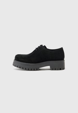 Pensko med snøring - black