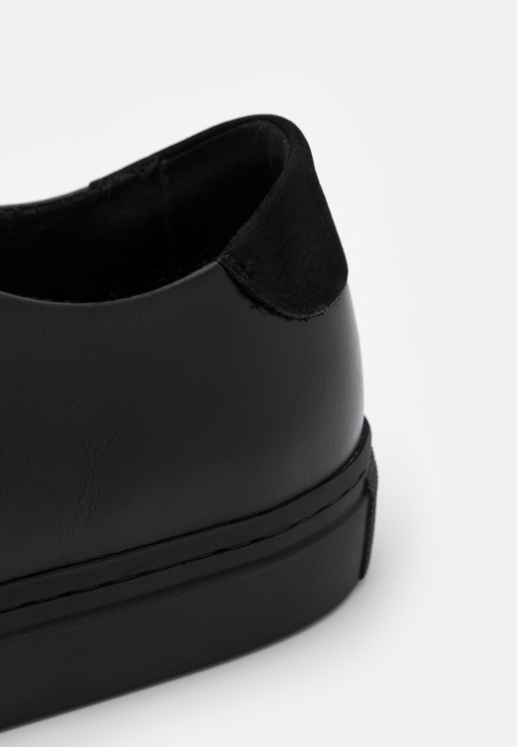 Filippa K MORGAN BIODEGRADABLE ECO Joggesko black Filippa K MORGAN BIODEGRADABLE ECO Joggesko black