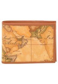 Portafoglio a motivo mappa con superficie testurizzata beige e rifiniture in pelle marrone. Mostra i dettagli geografici della penisola arabica e delle regioni vicine.