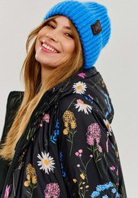NAOKO DWUSTRONNY HERBARIUM  - Zimní kabát - black