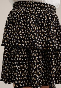 WE Fashion Plisovaná sukně - black