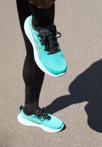 Unselected, wave teal/illuminate mint