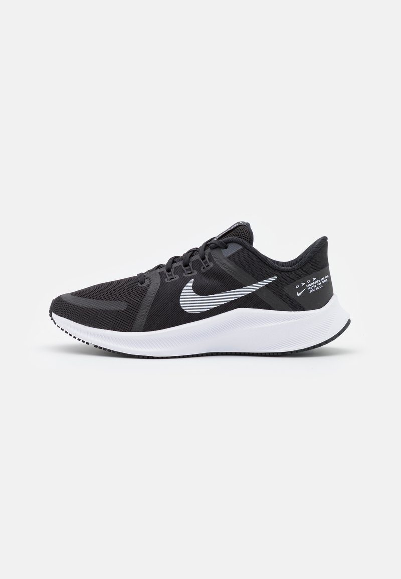 Nike Performance QUEST 4 - Zapatillas running asfalto - black/white/dark smoke grey
