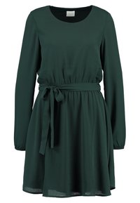 Dunkelgrünes Kleid mit langen Ärmeln, rundem Halsausschnitt und tailliertem Schnitt. Verfügt über einen Bindegürtel aus dem gleichen Stoff und einen sanft ausgestellten Rock. Hergestellt aus leichtem Stoff.