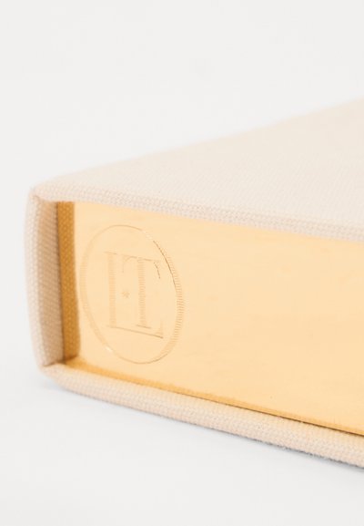 Olympia Le-Tan BOOK CLUTCH THE BOUQUET - Pochette - nacre