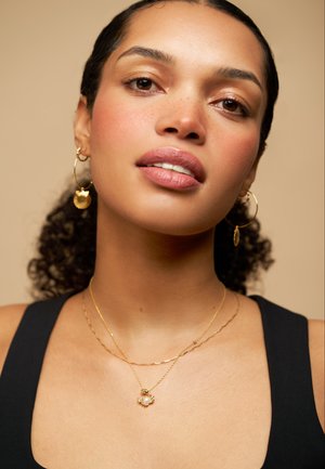 Orelia, PEARL CRAB CHARM NECKLACE - Κολιέ - gold-coloured