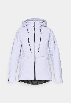 Helllila wasserdichte Jacke mit Kapuze, die einen Frontreißverschluss und zwei Reißverschlusstaschen hat. Schwarze Akzente am Reißverschluss und an den Bündchen.