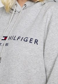 Tommy Hilfiger Curve Mikina s kapucí - grey