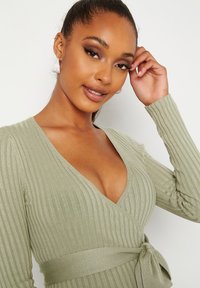 Bubbleroom KNITTED RIB WRAP TOP - Sweter