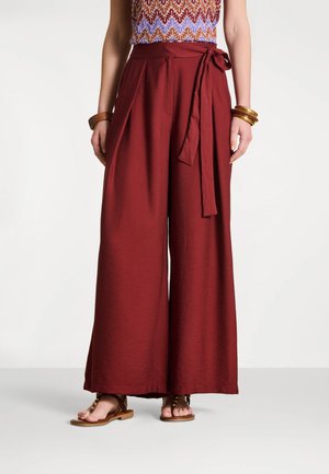La Fée Maraboutée, PANTS - Pantalon classique - rouge