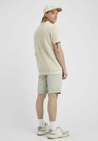 BZB BERMUDA - Short - vert clair