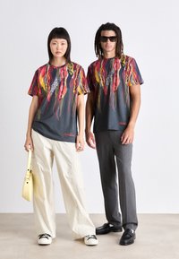 Carlo Colucci UNISEX - T-Shirt print - anthrazit