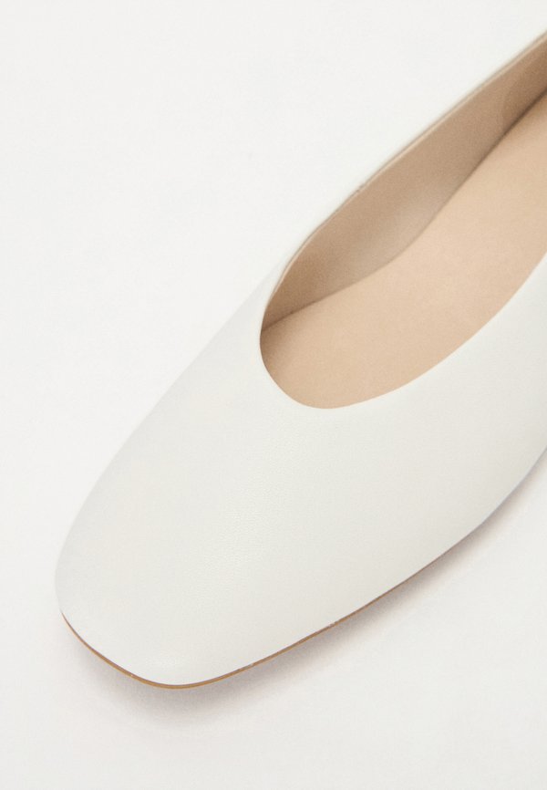 Ballet pumps - latte3