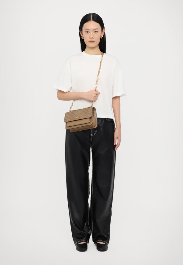 CLAIRE SHOULDER - Cross body bag - husk