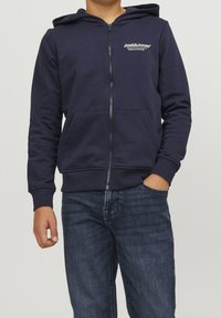 Jack & Jones Junior JORLAKEWOOD SWEAT ZIP BF JNR - Mikina na zip - navy blazer