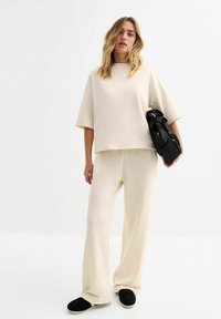 DRAWSTRING WIDE LEG - Trainingsbroek - off white