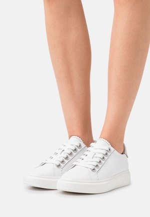 CON OCCHIELLI STRASS - Joggesko - bianco ottico