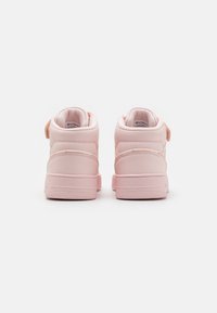 Champion RD18 UNISEX - Obuća za košarku - triple pink