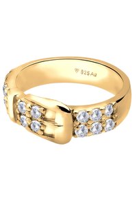 Goldring mit einer Schnallengestaltung, besetzt mit klaren runden Kristallen, die in Reihen angeordnet sind. Der innere Ring ist mit „925 Ag“ für Sterlingsilber gekennzeichnet.
