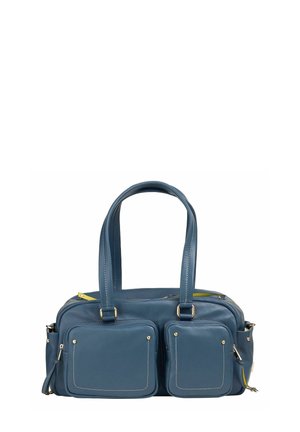 Blaue Lederhandtasche mit zwei vorderen Reißverschlusstaschen, zwei Griffen und goldfarbenen Metallakzenten.