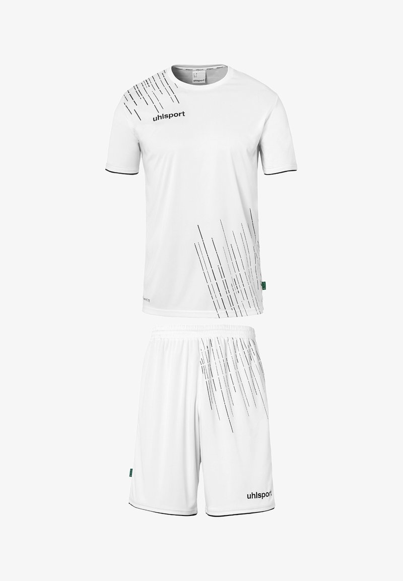Hvid sportsjersey og shorts lavet af letvægtsstof. Har sorte diagonale striber og branding på venstre bryst og shorts.