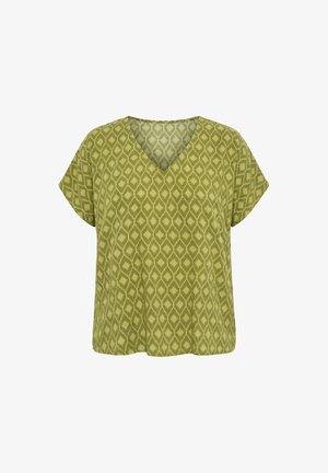 Kortærmet olivengrøn bluse med V-hals og et gennemgående diamantmønster i lysere grønne nuancer.