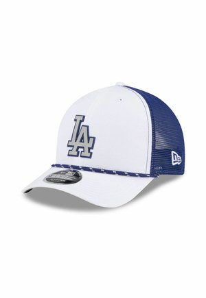 White and blue mesh baseball cap with "LA" logo on front and a New Era logo on the side.