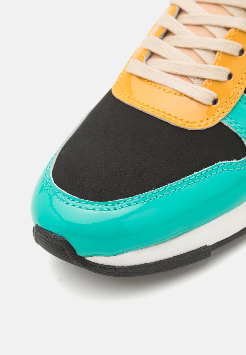 paul smith orange trainers