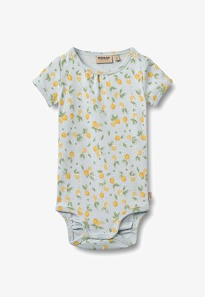 Lyseblå kortermet body med sitron- og bladtrykk; har trykknapper nederst og ribbet nakkekant.