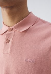 BOSS ASAC - Pólóing - open pink