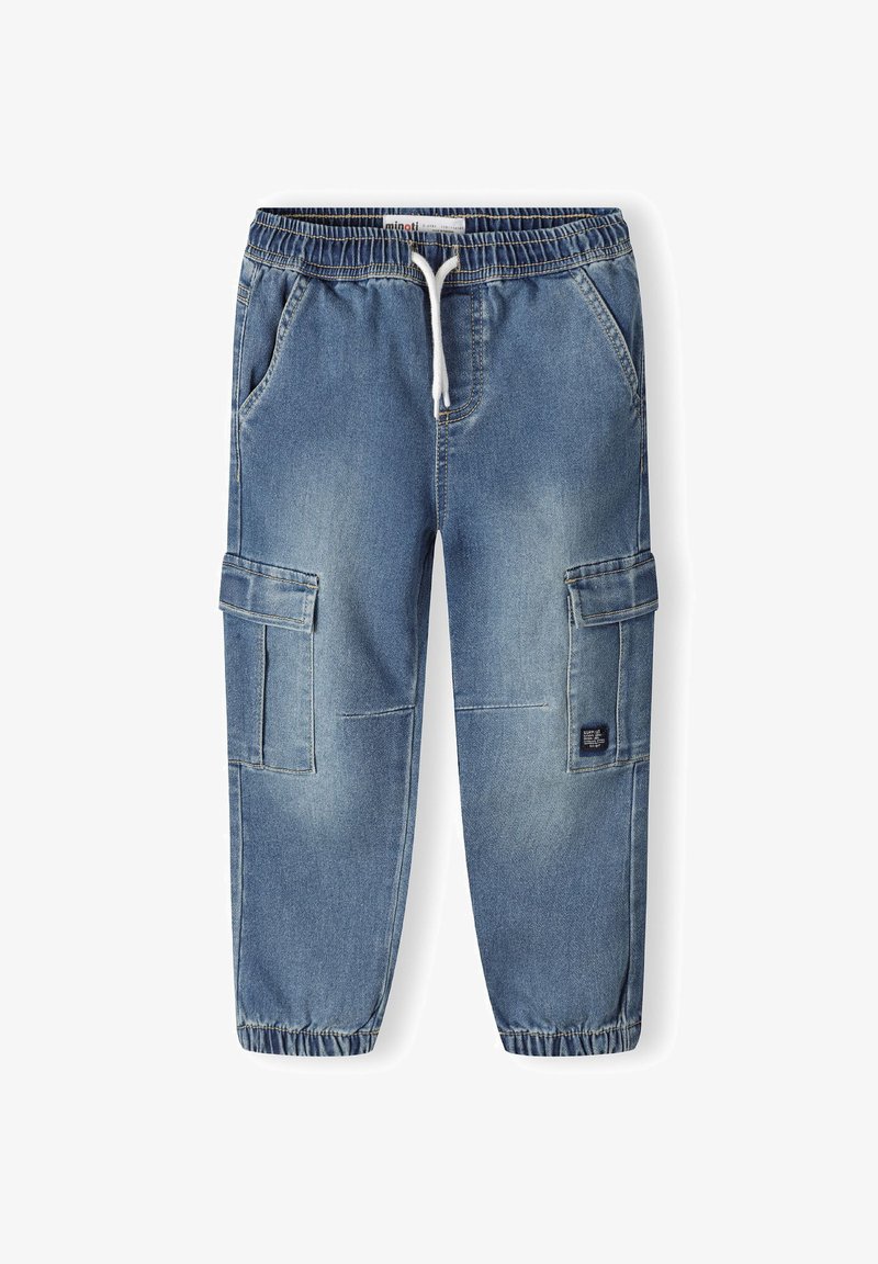 Pantalones cargo de denim en azul claro, con una cinturilla elástica, cierre con cordón, bolsillos laterales y puños en los tobillos.