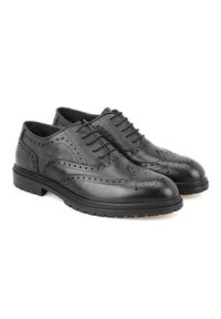 Zwarte leren veterschoenen met geperforeerde details, een gladde afwerking, ronde neuzen en rubberen zolen voor grip.