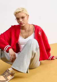Nike Sportswear SPORTSWEAR PHOENIX FLEECE - Treni�ņtērpa apakšdaļas - grey heather