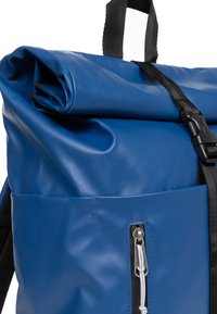 Eastpak UP ROLL - Zaino - tarp peony