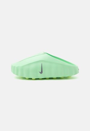 Nike Performance, MIND 001 RECOVERY SLIDES - Træningssko - cucumber calm/barely volt/black