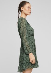 Cloud 5ive WICKELOPTIK MIT LEO PRINT - Denné šaty - dark green