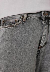 American Vintage CARROT YOPDAY - Tiesaus kirpimo džinsai - salt and pepper