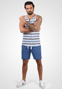 Solid SDBENNSHORTS - Short - faded blue