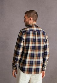 Next CHECK - Cămașă - natural navy