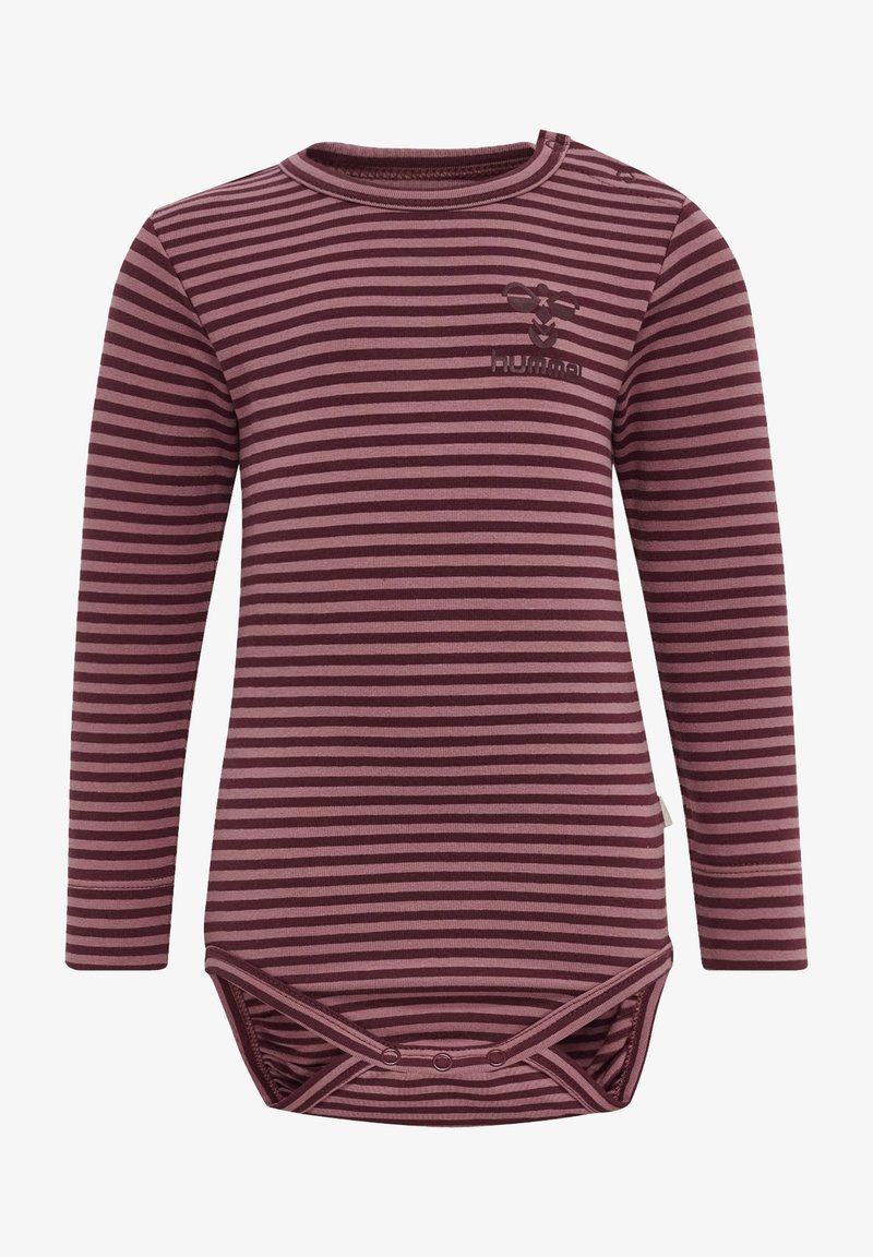 Långärmad jumpsuit i lila ränder med rund hals, som har en liten tryckt design och knappstängning längst ner. Tillverkad av mjukt bomullsmaterial.