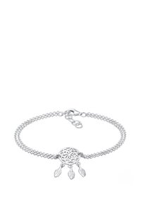 Silverfärgad kedjearmband med en cirkulär drömfångare charm med intrikata utskärningsdetaljer och tre hängande bladaccenter.