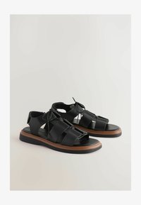 Valitud, black leather