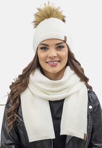 Vivisence Beanie - ecru
