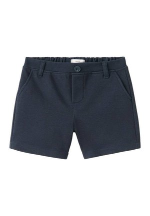 Tmavomodré detské šortky so zapínaním na gombík, pútkami na opasok, elastickým pásom a bočnými vreckami na bielom pozadí.