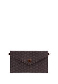 Czarna torebka kopertówka w ciemnym odcieniu brązu z wytłoczonym wzorem wachlarza, z metalowym zapięciem na zatrzask i bocznymi mocowaniami na pasek. Smukły, prostokątny kształt.