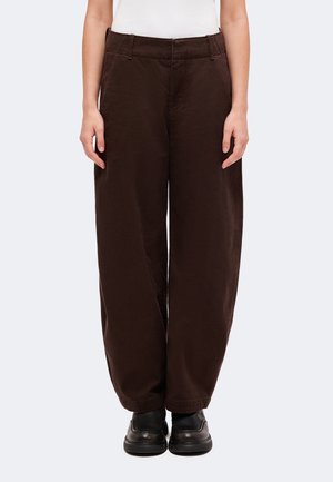 Abercrombie & Fitch, BARREL  - Панталони - dark brown