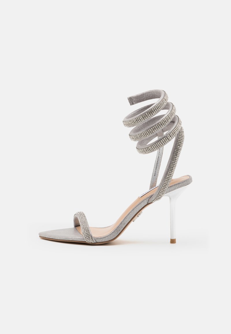 Steve Madden Sandalo Donna Mod. Assist Ciabatta Con Intreccio – Il Conte